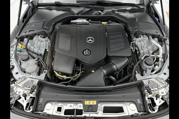 Mercedes-Benz CLE Coupé 300 e AMG Plug-In Hybride AMG Line Premium Plus | Night Pakket | Trekhaak | Distronic | Panorama Schuif-Kanteldak | Stuur en Stoelverwarming. Inclusief 24 maanden MB Certified garantie voor Europa.
