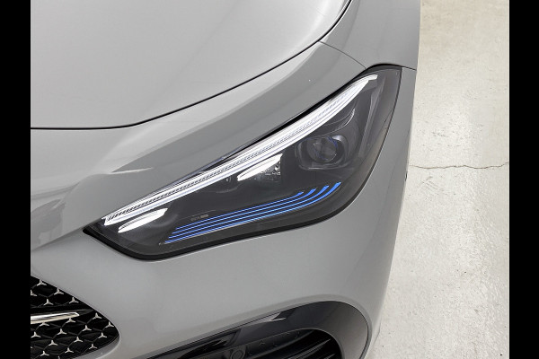 Mercedes-Benz CLE Coupé 300 e AMG Plug-In Hybride AMG Line Premium Plus | Night Pakket | Trekhaak | Distronic | Panorama Schuif-Kanteldak | Stuur en Stoelverwarming. Inclusief 24 maanden MB Certified garantie voor Europa.