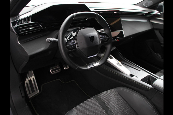 Peugeot 308 1.2 PureTech GT Climate control Adaptive cruise control Parkeersensoren Achteruitrijcamera Navigatie  LED Apple Carplay/ Android Auto