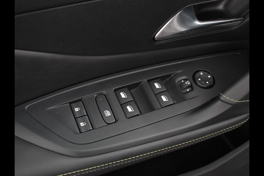 Peugeot 308 1.2 PureTech GT Climate control Adaptive cruise control Parkeersensoren Achteruitrijcamera Navigatie  LED Apple Carplay/ Android Auto