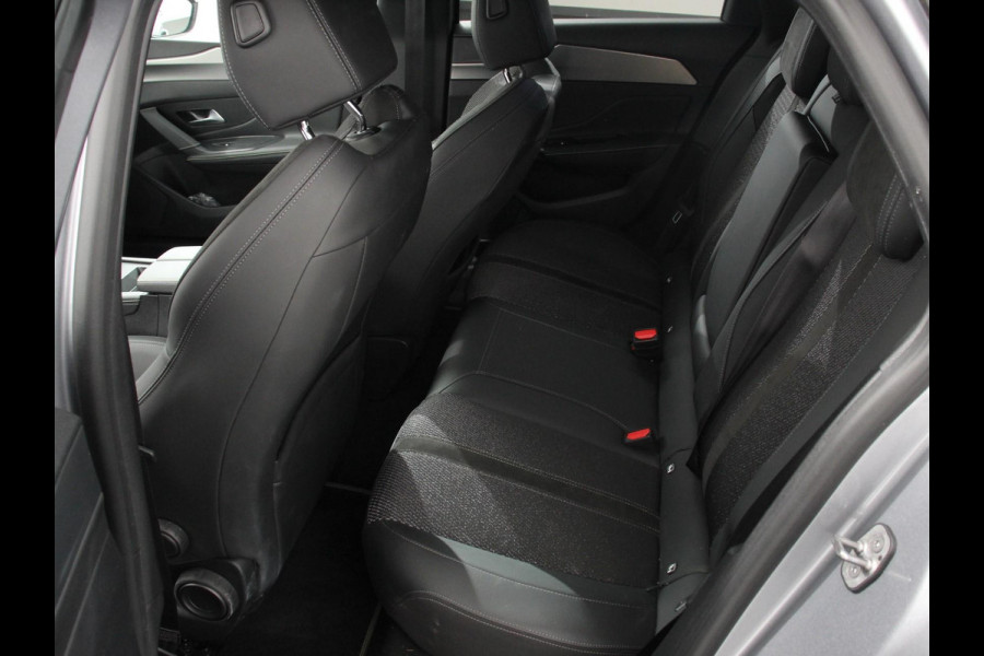 Peugeot 308 1.2 PureTech GT Climate control Adaptive cruise control Parkeersensoren Achteruitrijcamera Navigatie  LED Apple Carplay/ Android Auto