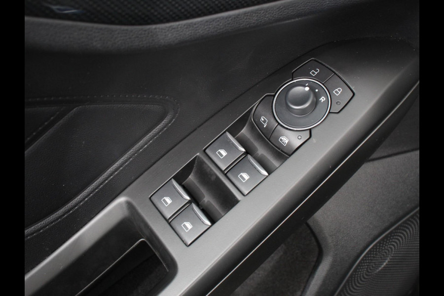 Ford Focus 1.0 EcoBoost Hybrid ST Line Navigatie Climate Control Led Dab Camera Parkeer sensoren Cruise Control Lichtmetalen velgen