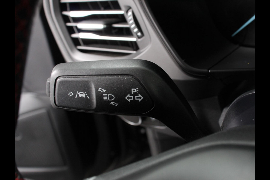 Ford Focus 1.0 EcoBoost Hybrid ST Line Navigatie Climate Control Led Dab Camera Parkeer sensoren Cruise Control Lichtmetalen velgen
