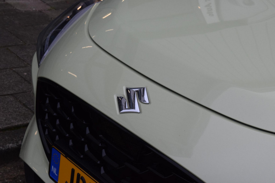 Suzuki Swift 1.2 Style Smart Hybrid|Carplay|Camera