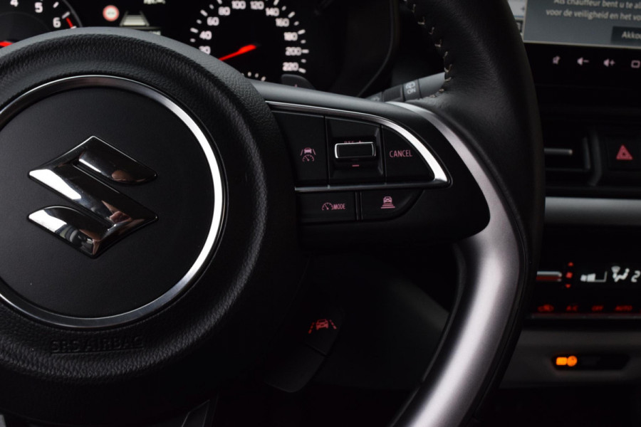 Suzuki Swift 1.2 Style Smart Hybrid|Carplay|Camera