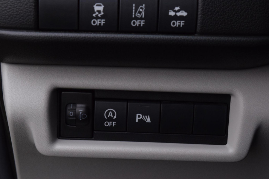 Suzuki Swift 1.2 Style Smart Hybrid|Carplay|Camera