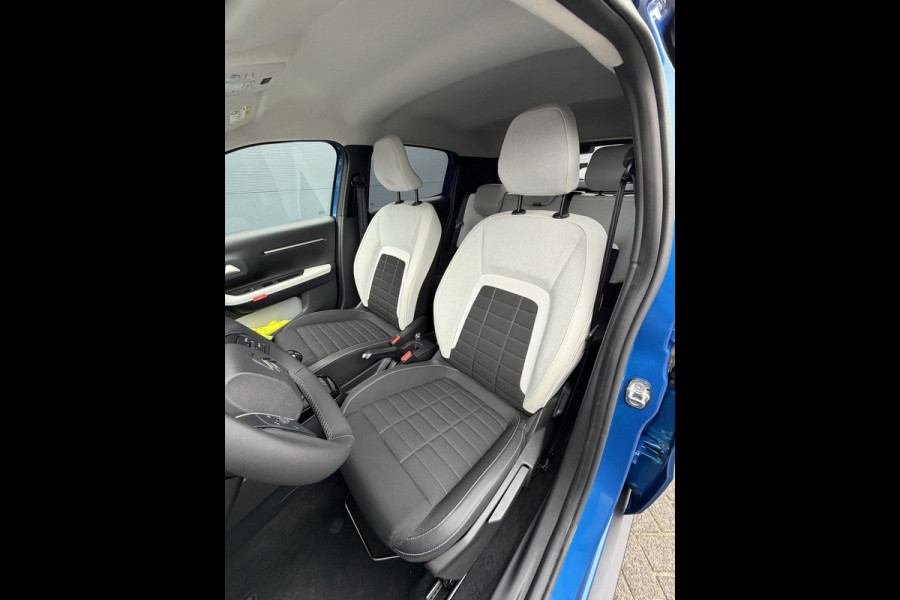 Citroën C3 100pk Max (Camera - Automatische Airco - Apple Carplay - Navigatie - 17"- Two Tone)