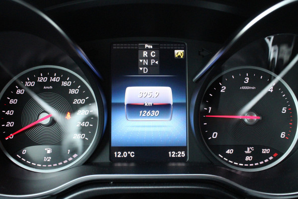 Mercedes-Benz V-Klasse 250d / Lang / AMG / DC / 2x Schuifdeur / 12.000KM!! / Camera / NIEUWSTAAT