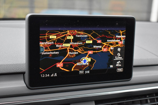 Audi A4 Limousine 2.0 TFSI S Line NAP Xenon Led DriveSelect Trekhaak StoelVw