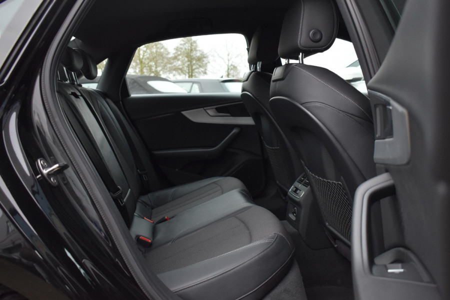 Audi A4 Limousine 2.0 TFSI S Line NAP Xenon Led DriveSelect Trekhaak StoelVw