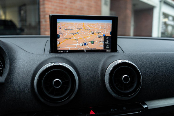 Audi A3 Limousine 35 TFSI S-Line ACC / Navi / Clima