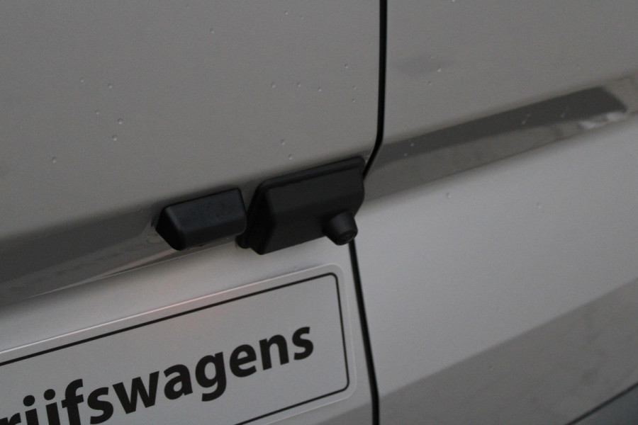 Ford Transit Custom 320 2.0 TDCI L2H1 Trend 136pk - Carplay - Android - Camera - LED koplampen - Airbag bijrijder - 70l tank - Rijklaar