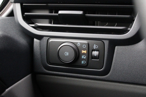 Ford Transit Custom 320 2.0 TDCI L2H1 Trend 136pk - Carplay - Android - Camera - LED koplampen - Airbag bijrijder - 70l tank - Rijklaar