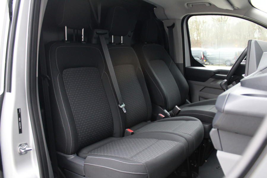 Ford Transit Custom 320 2.0 TDCI L2H1 Trend 136pk - Carplay - Android - Camera - LED koplampen - Airbag bijrijder - 70l tank - Rijklaar