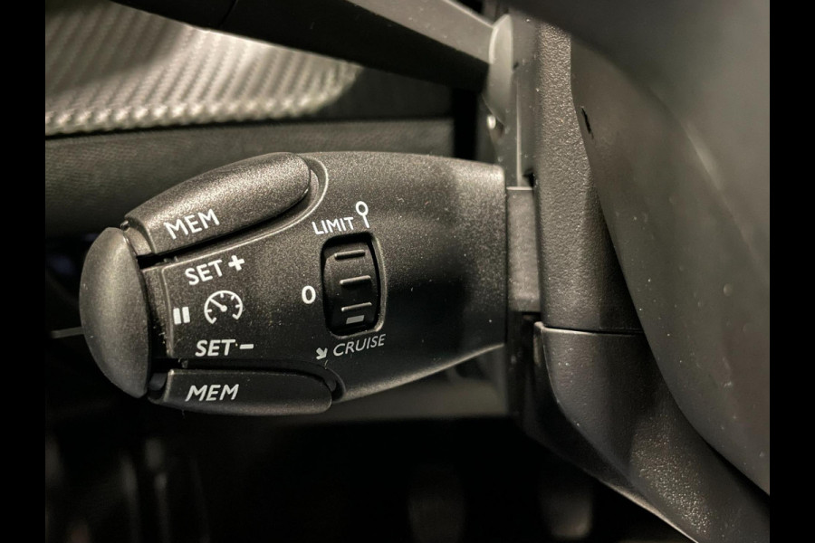 Peugeot 2008 1.2 Allure|360 CAMERA|APPLE CARPLAY/ANDROID AUTO|CLIMATE,CRUISE CONTROL|LANE-ASSIST|NAVI|NL-AUTO|NAP|1e EIG|