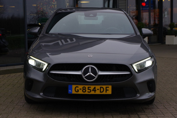Mercedes-Benz A-Klasse 200 164 PK Automaat Business Solution, Groot-Navigatie, Stoelverwarming