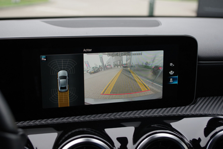 Mercedes-Benz A-Klasse 200 164 PK Automaat Business Solution, Groot-Navigatie, Stoelverwarming