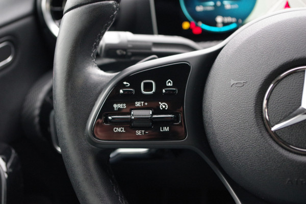 Mercedes-Benz A-Klasse 200 164 PK Automaat Business Solution, Groot-Navigatie, Stoelverwarming