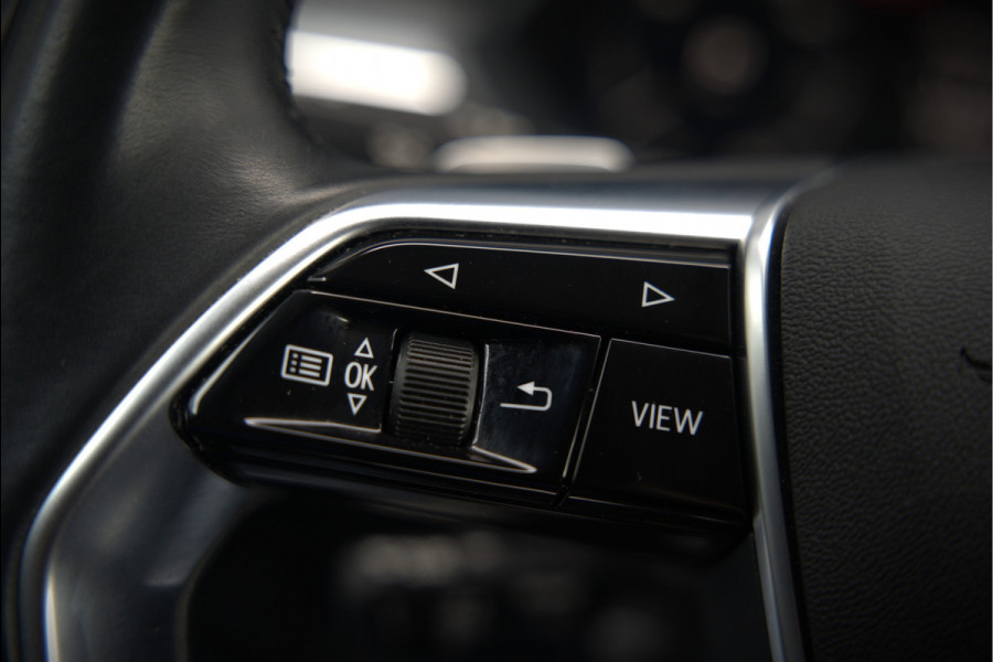 Audi e-tron 50 quattro Business edition Plus 71 kWh | Black Edition | Panoramadak | Memory Seats | Luchtvering | Adaptive Cruise Control | Keyless | Matrix LED | Leder | Stoelverwarming | NAP |