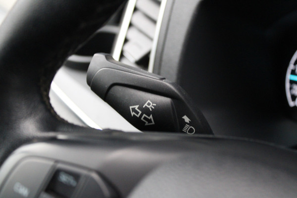 Ford Tourneo Custom 320 2.0 TDCI L2H1 185pk - 2x Schuif - Xenon - Trekhaak - Standkachel - Leder - Camera - Carplay - Blindspot - Rijklaar
