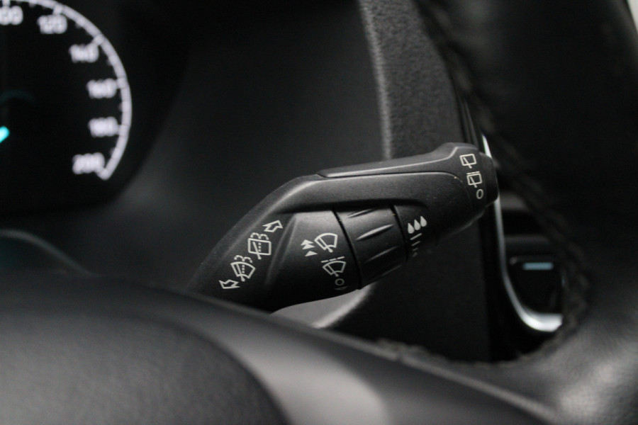 Ford Tourneo Custom 320 2.0 TDCI L2H1 185pk - 2x Schuif - Xenon - Trekhaak - Standkachel - Leder - Camera - Carplay - Blindspot - Rijklaar