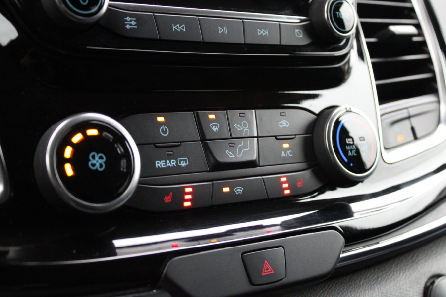 Ford Tourneo Custom 320 2.0 TDCI L2H1 185pk - 2x Schuif - Xenon - Trekhaak - Standkachel - Leder - Camera - Carplay - Blindspot - Rijklaar