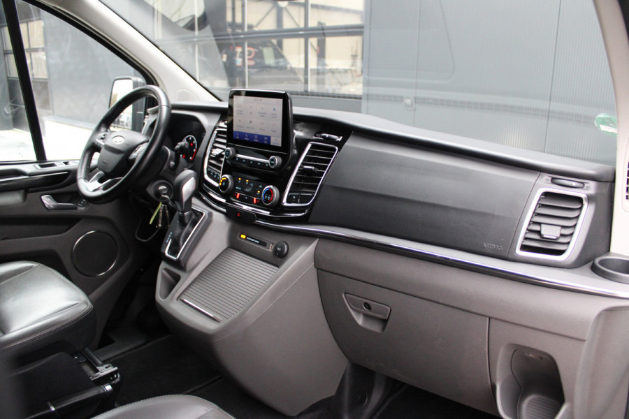 Ford Tourneo Custom 320 2.0 TDCI L2H1 185pk - 2x Schuif - Xenon - Trekhaak - Standkachel - Leder - Camera - Carplay - Blindspot - Rijklaar