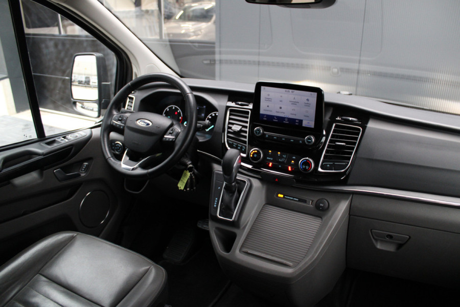 Ford Tourneo Custom 320 2.0 TDCI L2H1 185pk - 2x Schuif - Xenon - Trekhaak - Standkachel - Leder - Camera - Carplay - Blindspot - Rijklaar