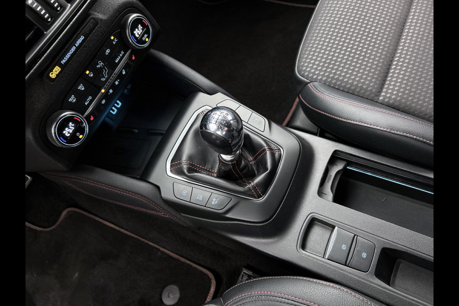 Ford Focus 1.0 EcoBoost Hybrid ST Line X Business (TREKHAAK AFNEEMBAAR, CAMERA, STUUR-/STOELVERWARMING, 1e EIGENAAR)