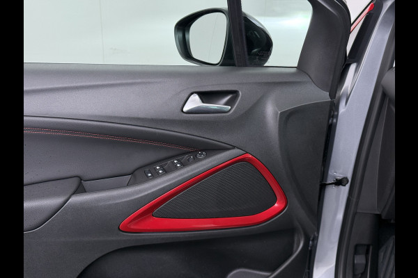 Opel Crossland T111pk GS Line 360°Camera Navi Apple Carplay Android Ecc AGR-Comfort Stoel Cruise Control Lane Assist DAB Led Lmv 17" Regen-Lichtsensor Two-tone Zeer complete Opel Crossland!