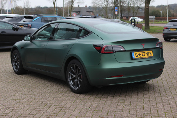 Tesla Model 3 Long Range AWD 75 kWh / NIEUWE BATTERIJ / SoH 88.4% / Trekhaak / Autopilot / Panoramadak / Camera / Leder / 19'' / Leder / Premium Audio /