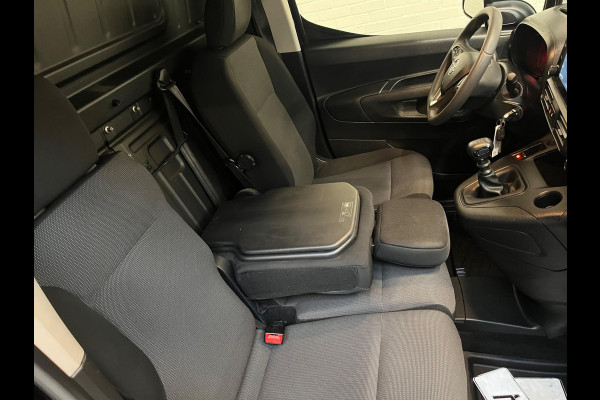 Opel Combo Benzine 1.2 Turbo L2H1 Edition 3Persoons, Airco, CruiseControl, Navigatie, Trekhaak, RIJKLAARPRIJS!