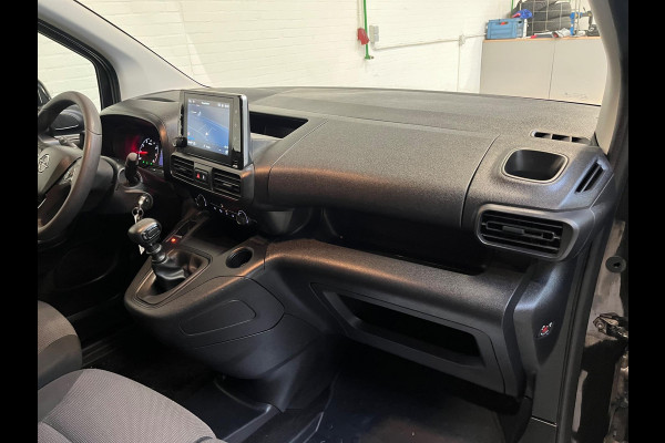 Opel Combo Benzine 1.2 Turbo L2H1 Edition 3Persoons, Airco, CruiseControl, Navigatie, Trekhaak, RIJKLAARPRIJS!