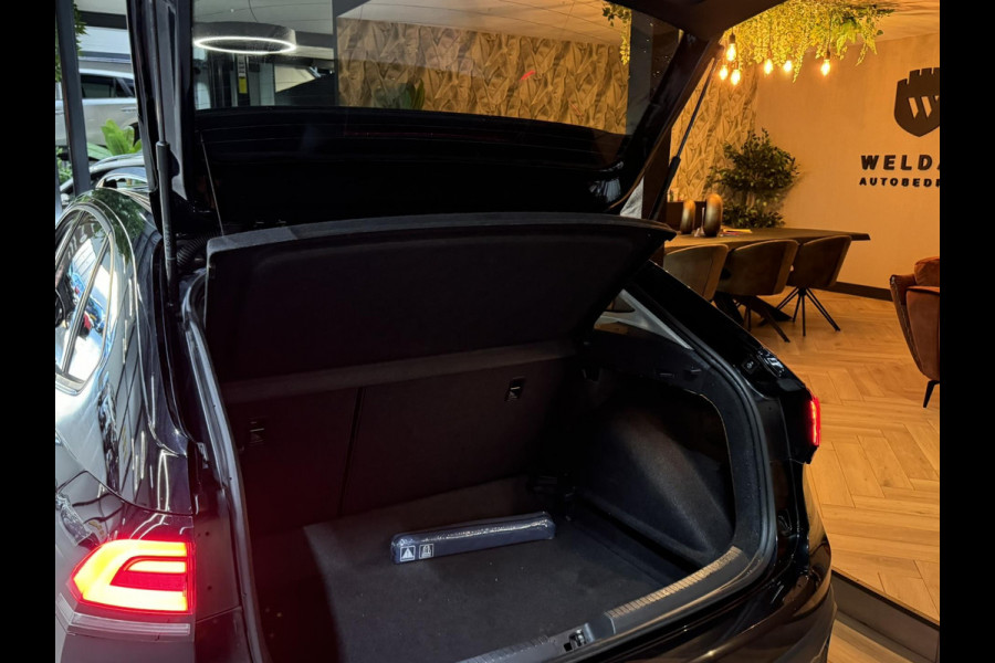 Volkswagen Taigo 1.0 TSI Style Garantie Carplay Camera IQ. Light Adoptieve Cruise Keyless Navi Clima Led Dab PDC Rijklaar
