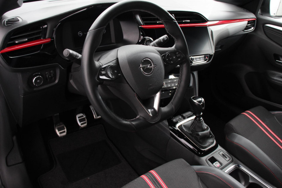 Opel Corsa 1.2 100pk Turbo GS Line Navigatie Apple Carplay/Android Auto Climate Control Cruise Control Lichtmetalen velgen Sportstoelen