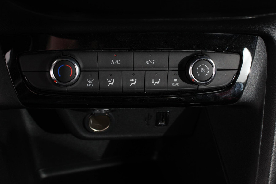 Opel Corsa 1.2 100pk Turbo GS Line Navigatie Apple Carplay/Android Auto Climate Control Cruise Control Lichtmetalen velgen Sportstoelen