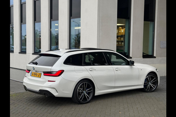 BMW 3 Serie Touring 330e Automaat M- Sport pakket, panoramadak, electr. trekhaak, camera, conqac leder sportinterieur