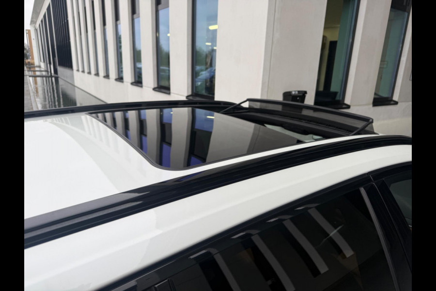 BMW 3 Serie Touring 330e Automaat M- Sport pakket, panoramadak, electr. trekhaak, camera, conqac leder sportinterieur