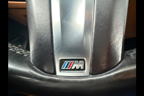 BMW 3 Serie Touring 330e Automaat M- Sport pakket, panoramadak, electr. trekhaak, camera, conqac leder sportinterieur