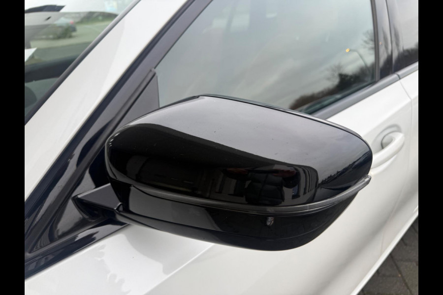 BMW 3 Serie Touring 330e Automaat M- Sport pakket, panoramadak, electr. trekhaak, camera, conqac leder sportinterieur