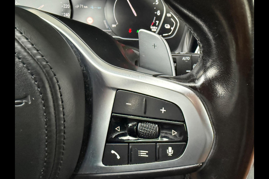 BMW 3 Serie Touring 330e Automaat M- Sport pakket, panoramadak, electr. trekhaak, camera, conqac leder sportinterieur