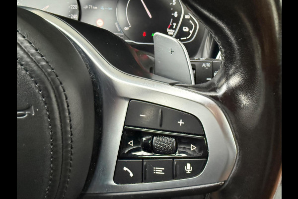 BMW 3 Serie Touring 330e Automaat M- Sport pakket, panoramadak, electr. trekhaak, camera, conqac leder sportinterieur