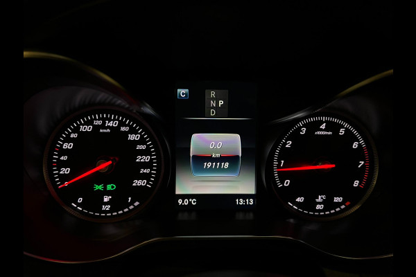 Mercedes-Benz C-Klasse Estate 180 / AMG / Pano / NL-auto / Trekhaak