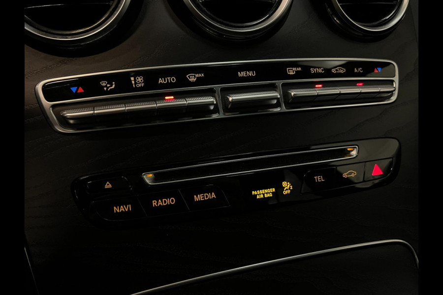 Mercedes-Benz C-Klasse Estate 180 / AMG / Pano / NL-auto / Trekhaak