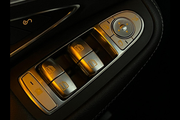 Mercedes-Benz C-Klasse Estate 180 / AMG / Pano / NL-auto / Trekhaak