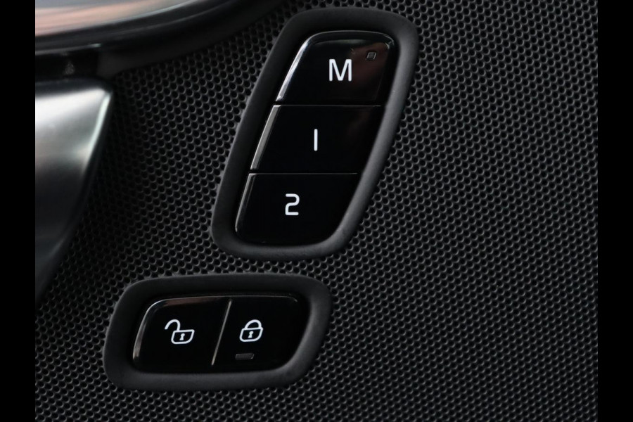 Volvo V90 2.0 T6 AWD Inscription Plug In | Panoramadak | Leder | Stoel & stuurverwarming | Trekhaak | Camera | Head-Up | Adaptive cruise | Achterbankverwarming | PHEV | Plug In