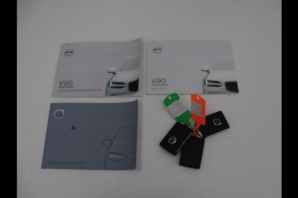 Volvo V90 2.0 T6 AWD Inscription Plug In | Panoramadak | Leder | Stoel & stuurverwarming | Trekhaak | Camera | Head-Up | Adaptive cruise | Achterbankverwarming | PHEV | Plug In