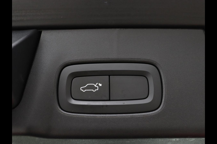 Volvo V90 2.0 T6 AWD Inscription Plug In | Panoramadak | Leder | Stoel & stuurverwarming | Trekhaak | Camera | Head-Up | Adaptive cruise | Achterbankverwarming | PHEV | Plug In