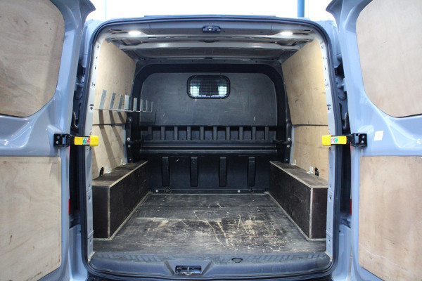 Ford Transit Custom 300 2.0 TDCI L2H1 Limited DC | Trekhaak | Stoelverwarming | Cruise Control | Camera | Allesdragers |