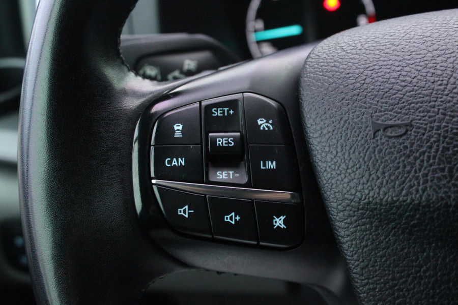 Ford Transit Custom 300 2.0 TDCI L2H1 Limited DC | Trekhaak | Stoelverwarming | Cruise Control | Camera | Allesdragers |